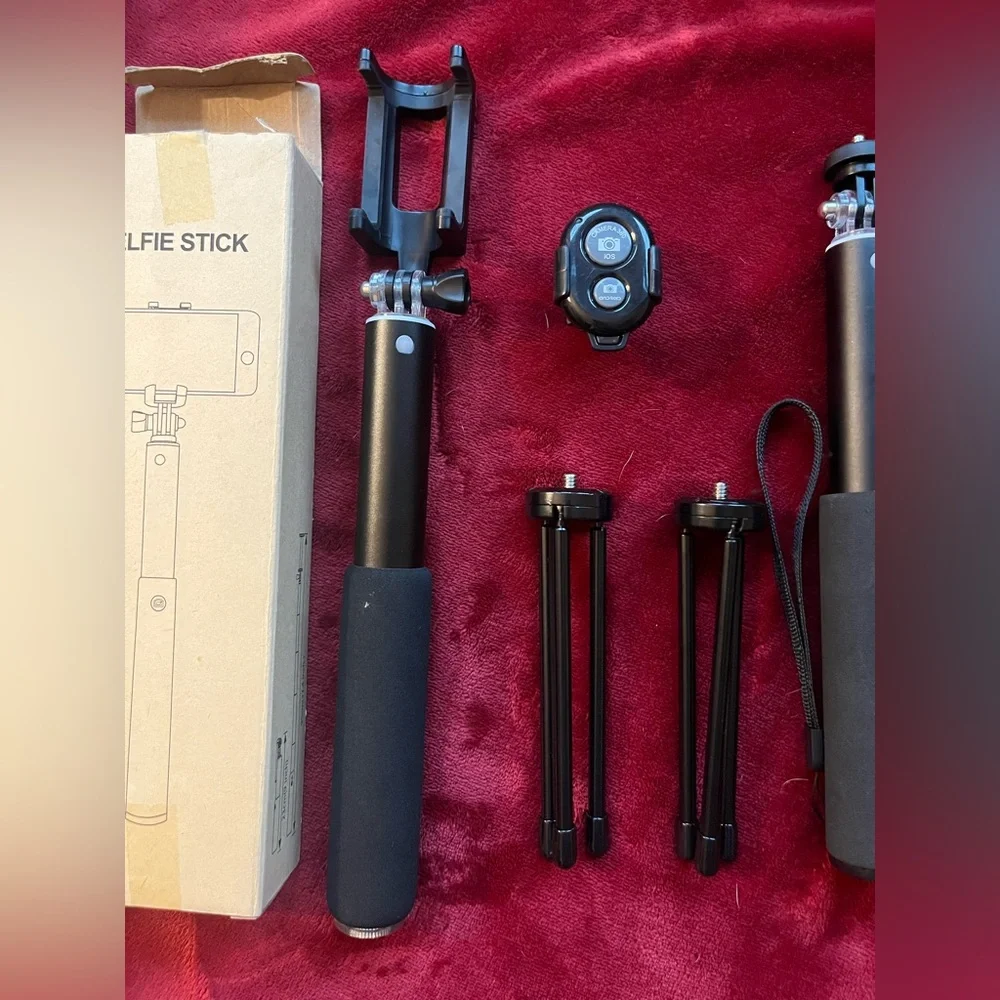 Selfie stick lot